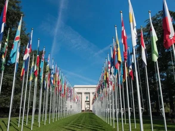 В ООН назвали мужественным решение Испании принять судно с мигрантами