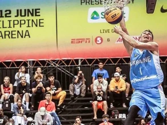 Украинец стал двукратным чемпионом мира по слэм-данков