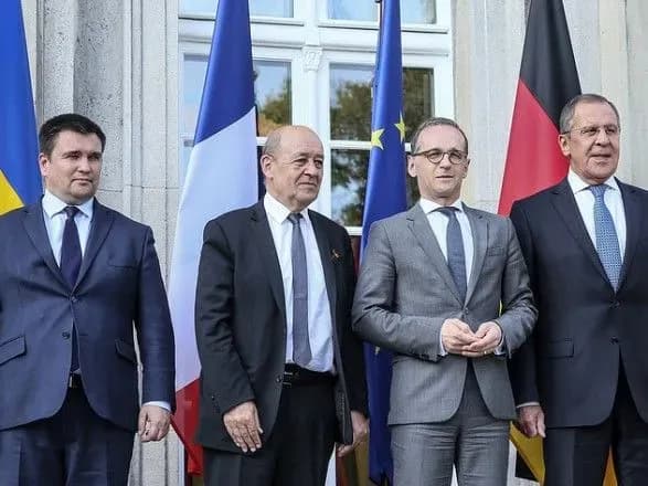 Російські ЗМІ: Лавров поспілкувався з Клімкіним тет-а-тет на полях "нормандської четвірки"