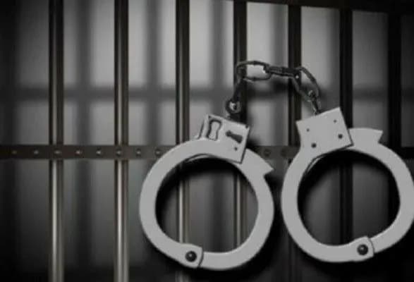 На Хмельниччині суд призначив довічне ув'язнення за вбивство лопатою