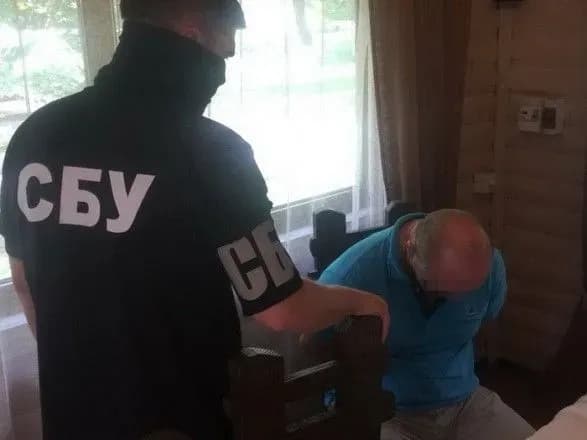 СБУ затримала керівника ДСНС на хабарі 40 тисяч гривень
