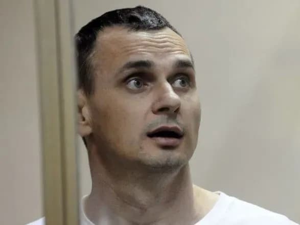 Омбудсмен сьогодні планує відвідати Сенцова