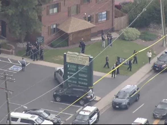 У США чотири людини постраждали через стрілянину біля дитячої клініки