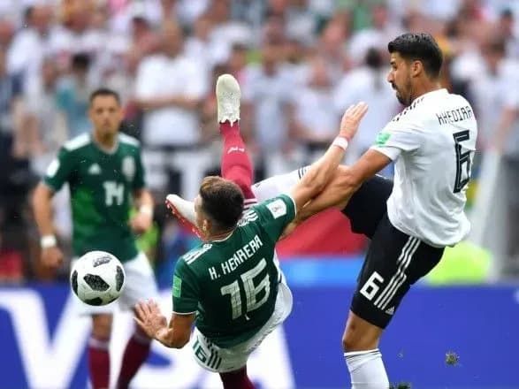 Діючі чемпіони світу зазнали поразки на старті ЧС-2018