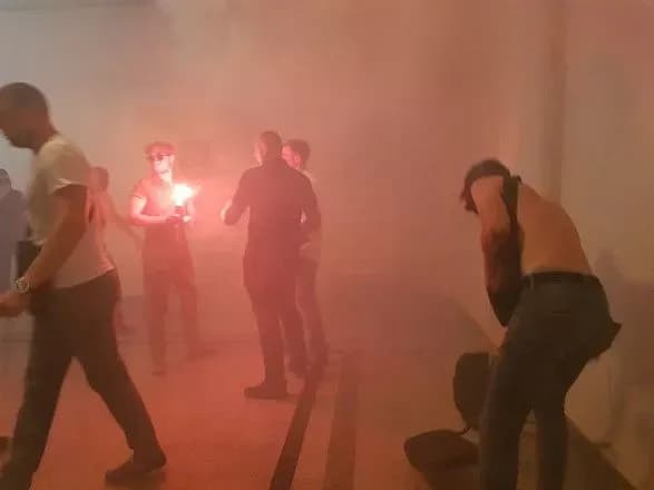 Через сутички у міськраді Харкова постраждали двоє людей