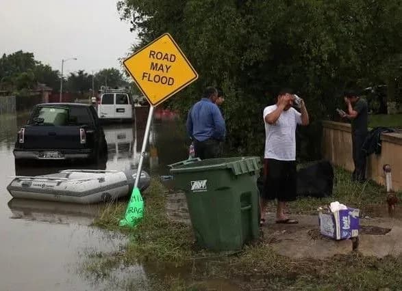 Негода у США: під воду пішов ще один штат