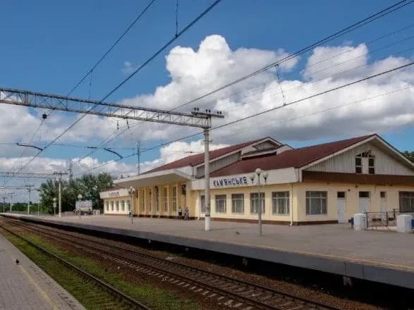 Цієї ночі рятувальники перевірили повідомлення про замінування залізничного вокзалу у Кам'янському