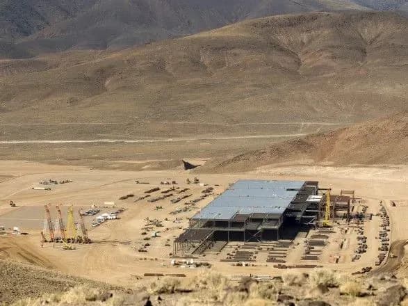 В Україні з'явиться завод з виробництва батарей для Tesla