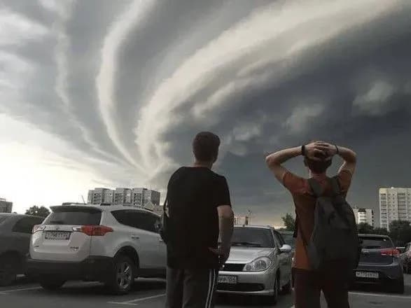 У Барнаулі введений режим НС через ураган