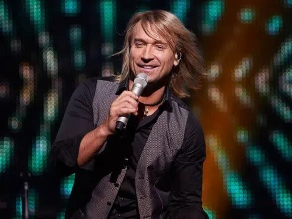 В Ивано-Франковске требуют освятить стадион после выступления Олега Винника