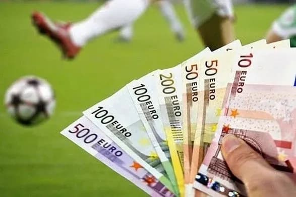 Український слід помітили у договірному матчі іспанських футбольних команд