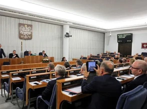 Сенат Польщі ухвалив зміни до закону про Інститут національної пам’яті