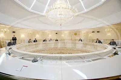 Сьогодні в Мінську спробують домовитись про нове перемир'я на Донбасі