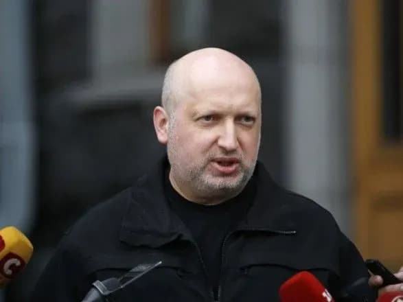 Турчинов: закріплення в Конституції вступу в ЄС і НАТО консолідуватиме Україну