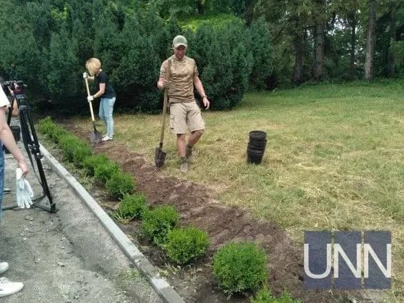 У Парку корупції з'явилася Алея боротьби