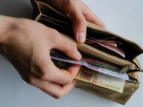 В Україні визначили області із найбільшими боргами із зарплати
