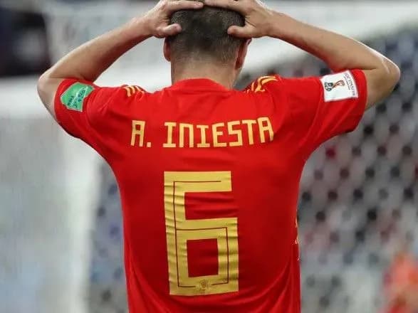 Чемпіон світу Іньєста завершив кар'єру в збірній Іспанії
