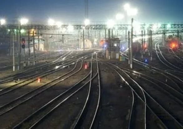 Селфі на даху вагона-цистерни: у Києві підлітка вразило струмом