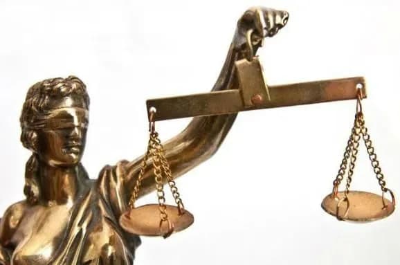 Суд відсторонив директора "Львівського бронетанкового заводу" ще на два місяці