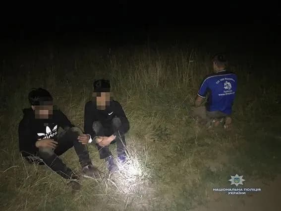 На Сумщині затримали двох нелегалів та їх провідника