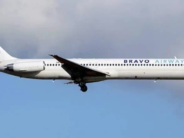 Львівський аеропорт попередив про скасування чотирьох рейсів української авіакомпанії