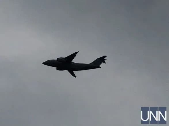 Україна продемонструвала новітній Ан-178 на авіаційно-космічному салоні "Фарнборо"