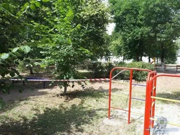 На детской площадке в Краматорске мальчик нашел снаряд