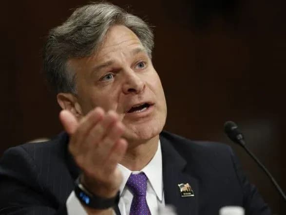 Глава ФБР назвал Россию самым агрессивным оппонентом США