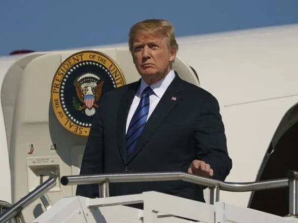 AP: Трампа вмовили відмовитися від слів про роль РФ у втручанні в вибори у США