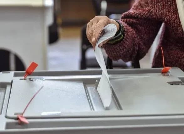 Українське суспільство вибирає політиків без урахування їх об'єктивних якостей - результати дослідження