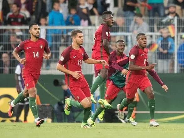 Юнацька збірна України зазнала розгромної поразки у півфіналі ЧЄ