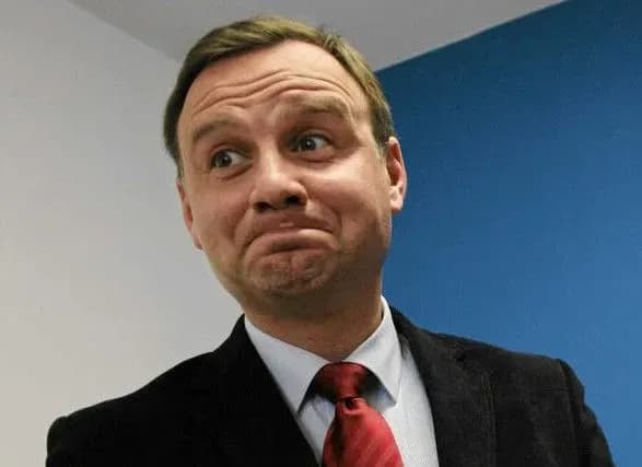 Президент Польщі підписав закон про судоустрій на тлі протестів