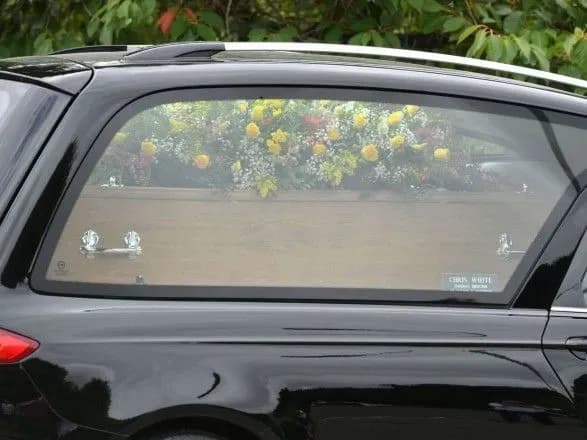 У Солсбері пройшла панахида по жертві отруєння в Еймсбері Дон Стерджес