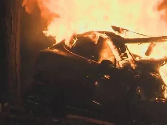 У Києві через займання двох авто постраждала 3-річна дівчинка