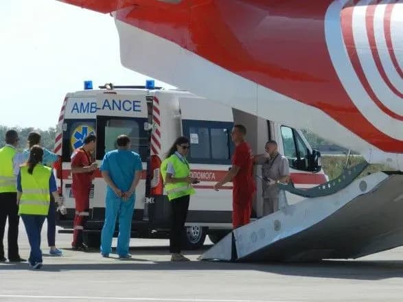 У ДСНС показали, як транспортували облиту кислотою чиновницю з Херсону