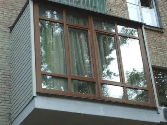 На Донеччині дворічна дитина впала з 5-го поверху