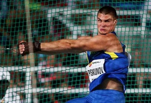 Наймолодший представник з метання молота із України вийшов у фінал ЧЄ