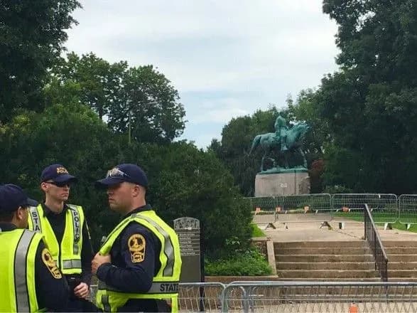 Трамп у річницю заворушень у Шарлоттсвіллі заявив про засудження расизму