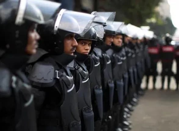 ЗМІ: у столиці Єгипту запобігли підриву смертника в церкві