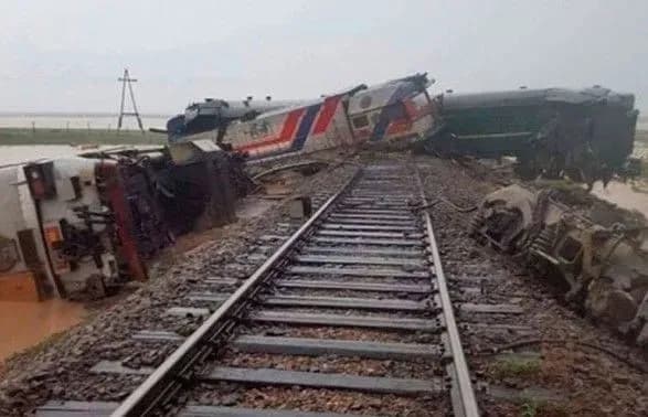 У Монголії зійшов з рейок потяг, серед постраждалих діти