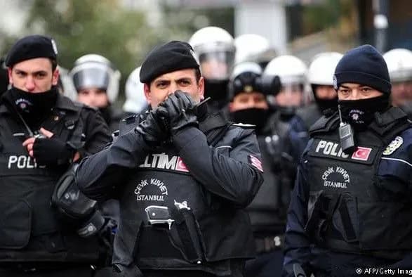 У Туреччині п'ять людей загинули при стрільбі в офісі муфтія