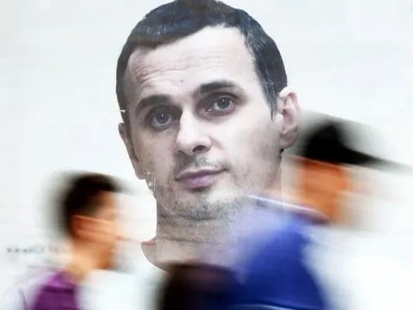 ЄС закликає Росію негайно звільнити Сенцова та всіх інших українських політв’язнів