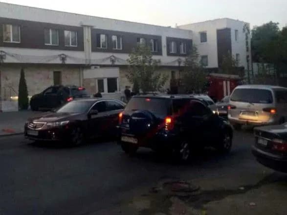 Неподалеку от моря в Одессе загорелся коттедж