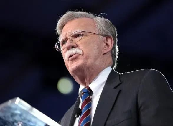 США співпрацюватимуть з Україною для запобігання втручанню у вибори - Болтон