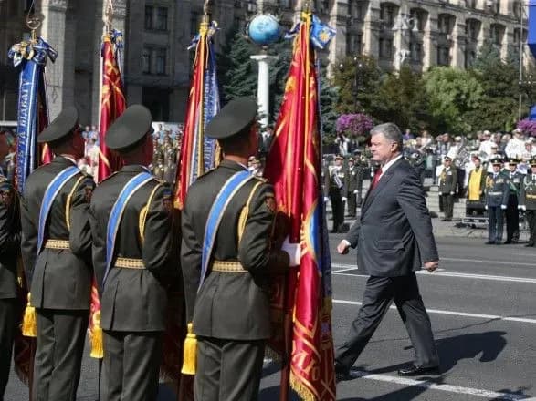 Порошенко: наше покоління зобов’язане розірвати історичне коло залежності від РФ