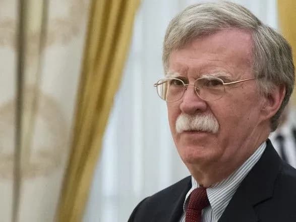 Bloomberg: США попередили РФ про готовність вдарити по Сирії через хімзброї Асада