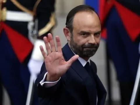 У Франції зменшать кількість держслужбовців, щоб збалансувати бюджет