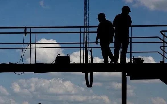 Понад чверть українців у Польщі працювали нелегально - опитування