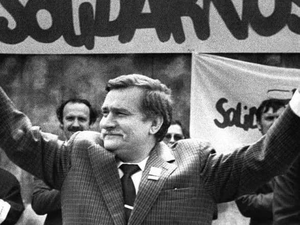 Лех Валенса запропонував Сенцова на Нобелевську премію миру