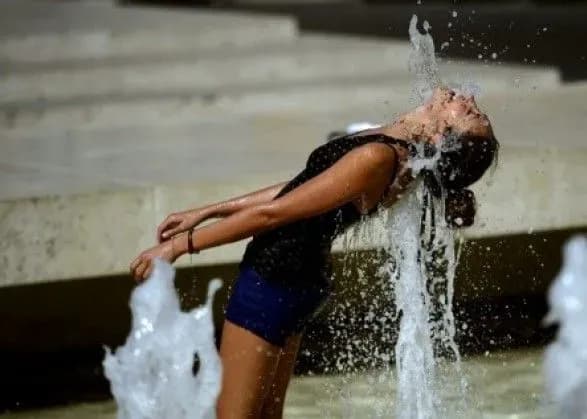 В останній день літа в Україні переважно сонячно, температура до +34